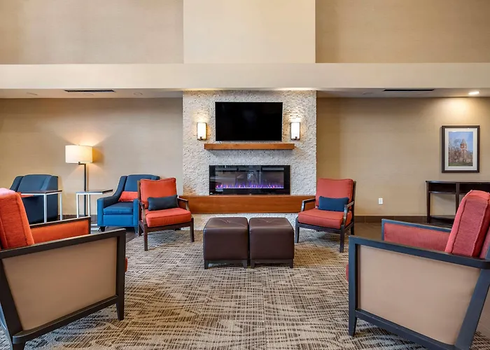 Hotel Comfort Airport 4*